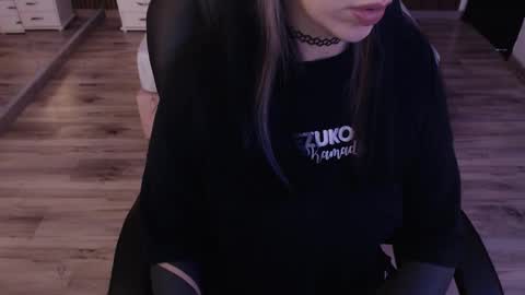 SAM MANSON online show from October 17, 2025, 1:14 pm