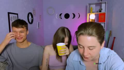 Sam online show from September 10, 2025, 5:51 am