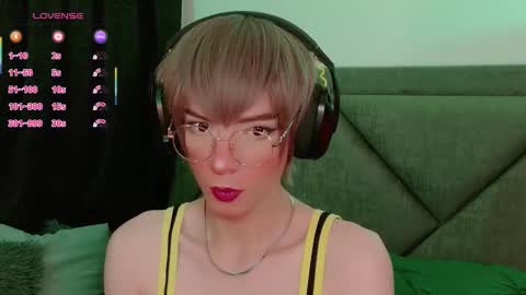 Sam online show from November 11, 2025, 7:19 am