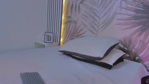 Snapshot of samaantha_white_ chatting on September 17, 2025, 11:34 am Samaantha online show from September 17, 2025, 11:34 am