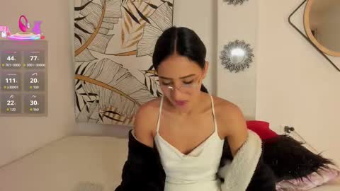 SamantalLu online show from November 2, 2025, 4:04 am