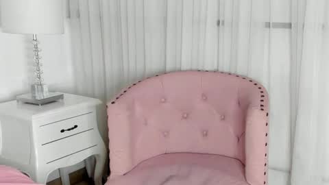  samanta  online show from January 24, 2025, 6:14 am