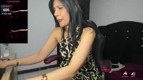 samantha1_rosse01 online show from June 3, 2026, 9:20 pm
