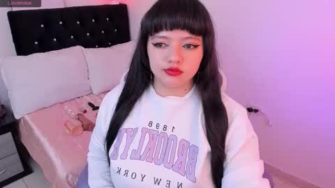 Snapshot of samantha__g chatting on October 1, 2025, 2:39 am Sam online show from October 1, 2025, 2:39 am