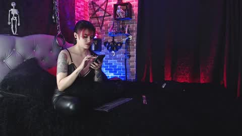 Snapshot of samantha_abrill chatting on January 6, 2025, 7:09 am Samantha and Victor online show from January 6, 2025, 7:09 am