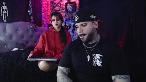 Snapshot of samantha_abrill chatting on January 23, 2025, 3:58 am Samantha and Victor online show from January 23, 2025, 3:58 am