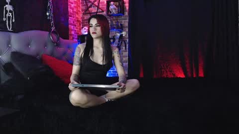 Snapshot of samantha_abrill chatting on January 24, 2025, 9:05 pm Samantha and Victor online show from January 24, 2025, 9:05 pm