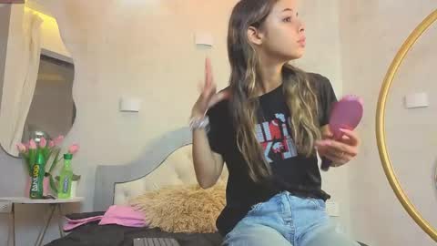 samantha_and_bastian online show from May 11, 2026, 3:23 am