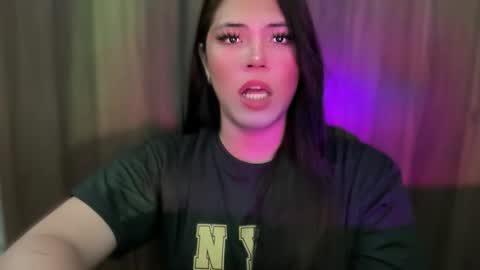 Snapshot of samantha_anderson69 chatting on December 5, 2025, 4:43 am samantha_anderson69 online show from December 5, 2025, 4:43 am