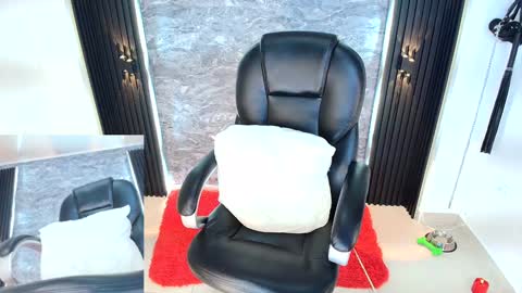 Samantha online show from January 17, 2025, 1:56 pm