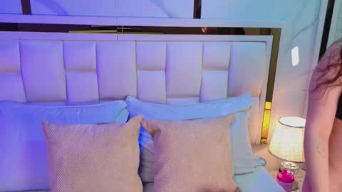 samanthaa_sm online show from March 11, 2026, 11:49 am