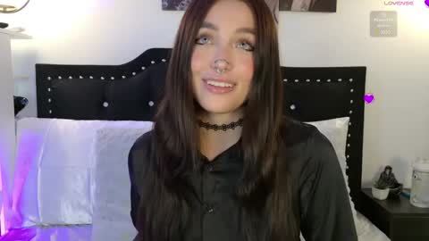 Snapshot of samanthagrant_ chatting on June 5, 2026, 8:14 pm IGSamanthaGrant 10 online show from June 5, 2026, 8:14 pm