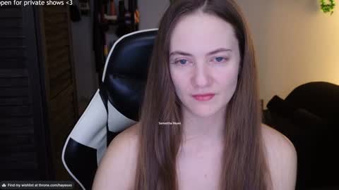 The Real Samantha Hayes haha  online show from March 7, 2025, 4:24 am