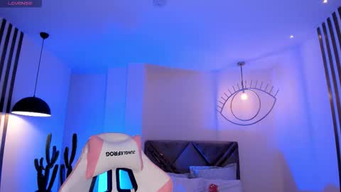 Samantha Klein online show from December 5, 2025, 2:09 am