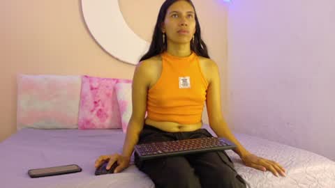 samanthalaurent online show from June 22, 2026, 7:11 pm