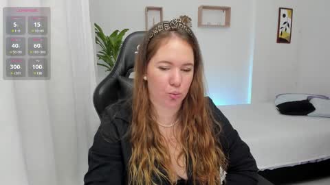 Samantha samy online show from December 31, 2024, 1:36 am