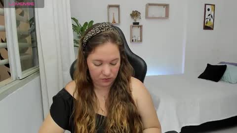 Samantha samy online show from January 26, 2025, 2:45 am