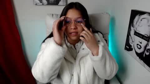 Samantha online show from December 28, 2024, 1:28 pm