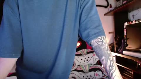 Snapshot of samantx chatting on January 5, 2025, 7:39 pm lil sam online show from January 5, 2025, 7:39 pm