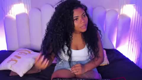 Snapshot of samara__08 chatting on June 20, 2026, 7:38 pm SAMARA online show from June 20, 2026, 7:38 pm