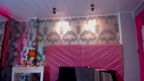 Samy online show from December 18, 2025, 1:17 pm