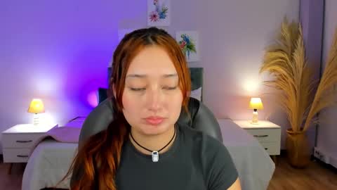 samara_hilton_2 online show from October 20, 2025, 7:14 pm