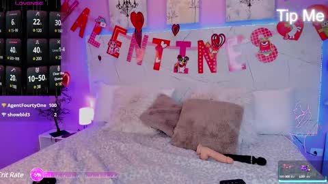 -- -- online show from February 20, 2025, 5:40 pm