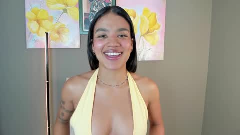 Samarha Gomez online show from December 1, 2025, 6:24 pm