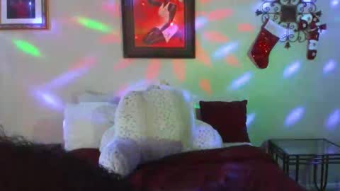 Yaya online show from December 30, 2024, 2:19 pm