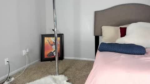 Yaya online show from October 8, 2025, 1:36 am