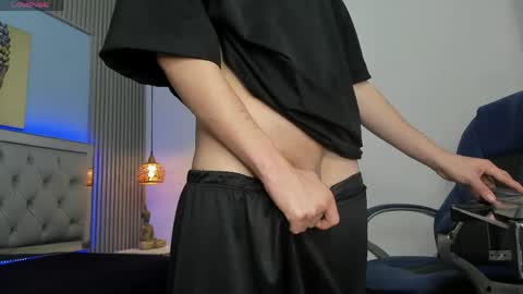 Sam online show from May 21, 2026, 1:51 pm