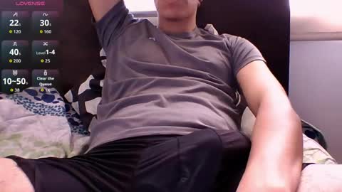 Snapshot of samblaze_21 chatting on April 24, 2026, 12:51 pm samblade online show from April 24, 2026, 12:51 pm