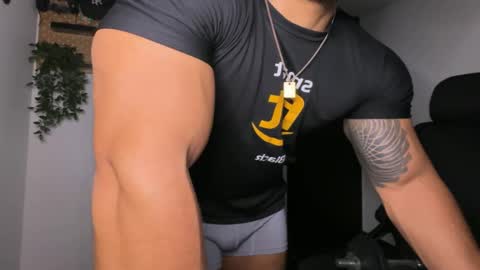 Sam Dornan online show from March 16, 2026, 1:22 am