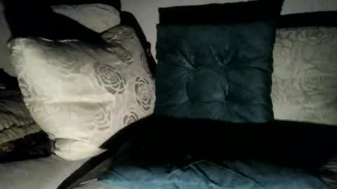 samgreat60 online show from April 3, 2026, 2:53 am