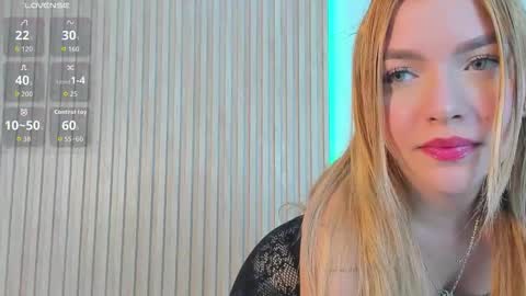 Samanta online show from March 18, 2026, 9:18 pm