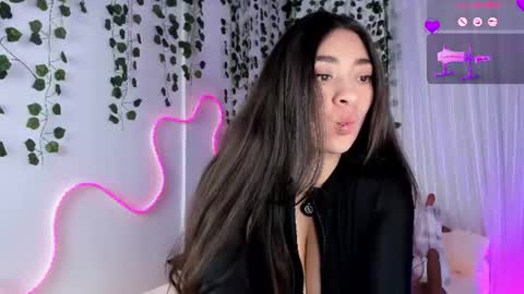 Samii Evans online show from June 11, 2026, 4:32 am
