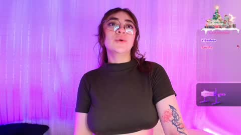 Snapshot of samii_evans chatting on December 31, 2024, 5:40 pm samii evans online show from December 31, 2024, 5:40 pm