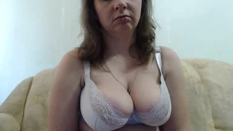 Snapshot of samiliya chatting on February 23, 2025, 2:25 pm samiliya online show from February 23, 2025, 2:25 pm