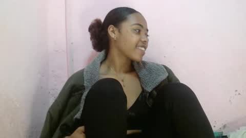 samina2255 online show from September 27, 2025, 7:52 pm