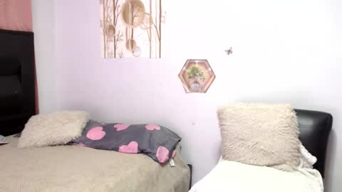 Snapshot of samira_lennox chatting on February 1, 2026, 7:23 pm SAMIRA online show from February 1, 2026, 7:23 pm