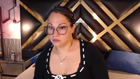 Snapshot of samira_lennox chatting on July 8, 2026, 10:03 pm SAMIRA online show from July 8, 2026, 10:03 pm