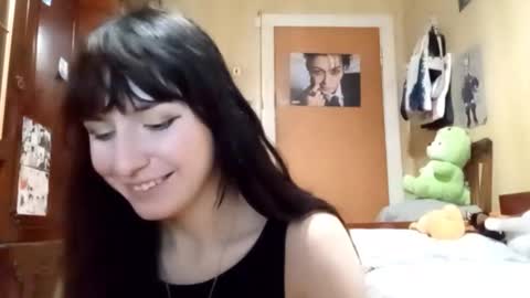 Mira online show from December 17, 2025, 5:41 pm