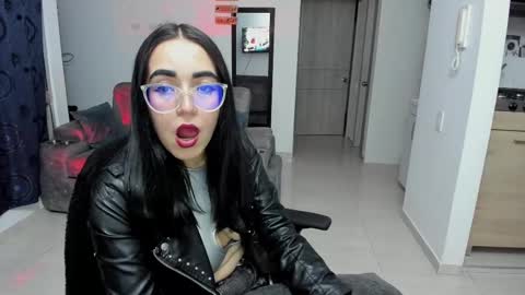 SARA online show from October 15, 2025, 2:33 am