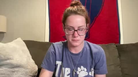 Snapshot of sammieplays chatting on April 24, 2026, 12:35 am Playful Sammie online show from April 24, 2026, 12:35 am