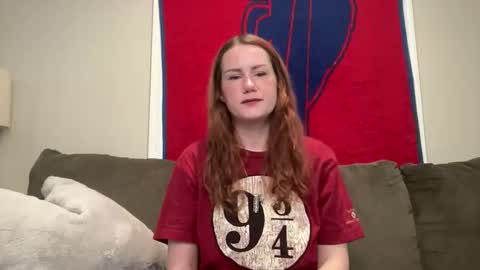 Snapshot of sammieplays chatting on April 29, 2026, 7:31 pm Playful Sammie online show from April 29, 2026, 7:31 pm