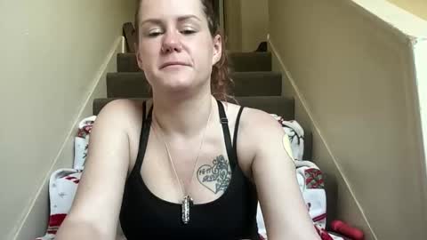 Snapshot of sammieplays chatting on May 16, 2026, 5:01 pm Playful Sammie online show from May 16, 2026, 5:01 pm