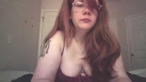 Snapshot of sammy_lyn chatting on June 22, 2026, 2:35 am Sam online show from June 22, 2026, 2:35 am