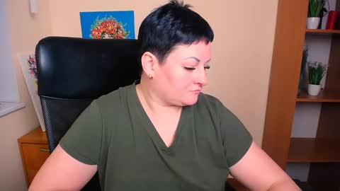 Snapshot of sammy_playful chatting on February 18, 2025, 11:08 pm sammy online show from February 18, 2025, 11:08 pm