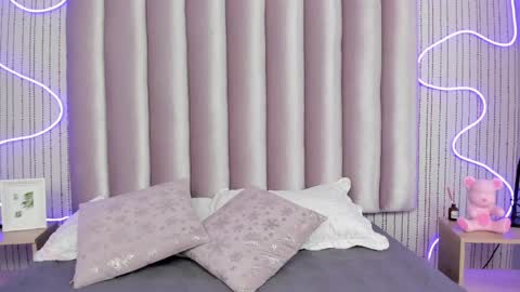 Samantha   online show from April 9, 2026, 3:06 am