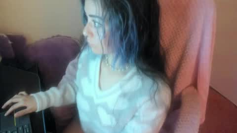 Snapshot of sammysammy_ chatting on May 2, 2026, 9:25 am online show from May 2, 2026, 9:25 am